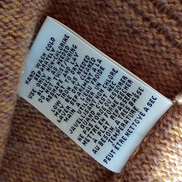 Anthropologie Meguro River Wool Puff Sleeved Cardigan EUC size Medium - Picture 7 of 10